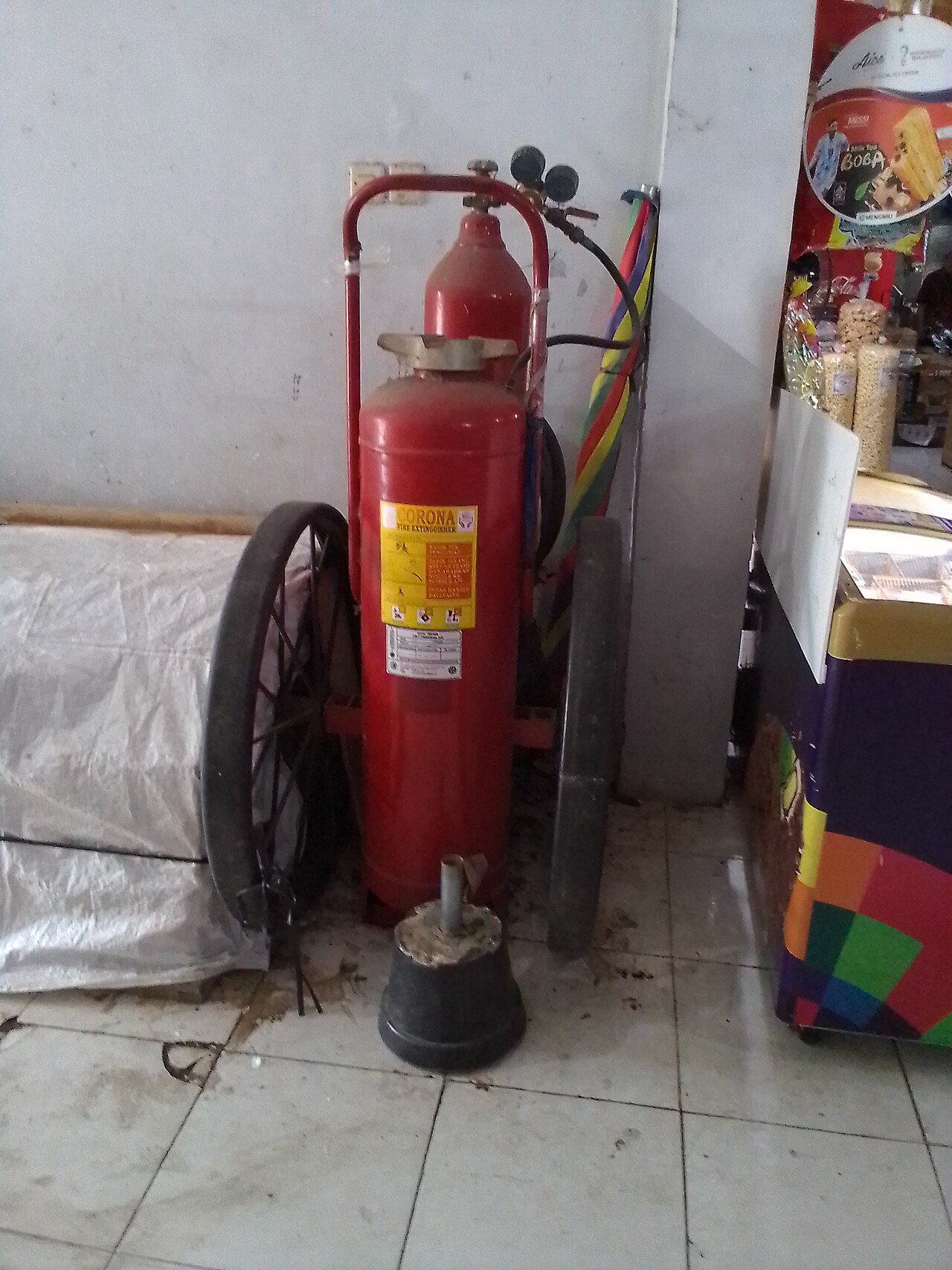 Operasi pemadaman kebakaran aitinyo
